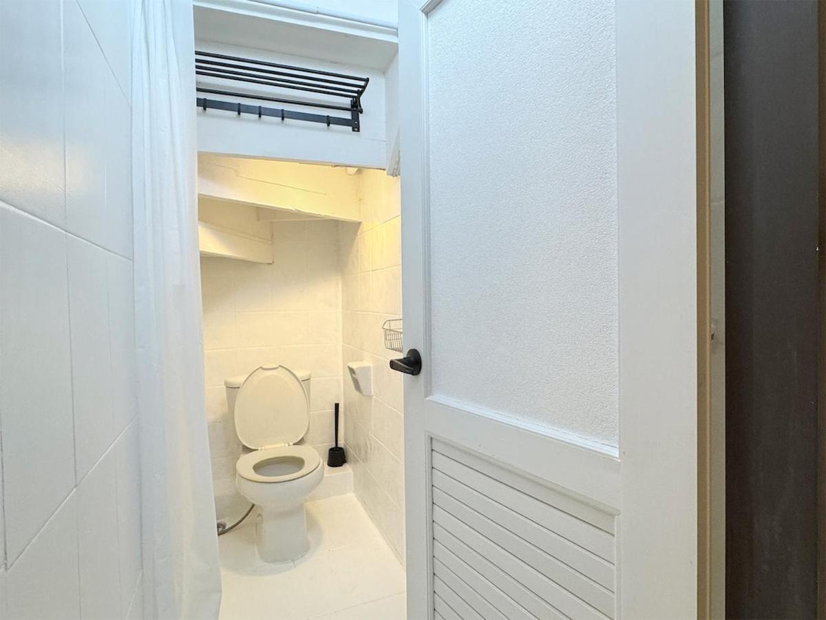 Velin - Banthat Thong Apartment *